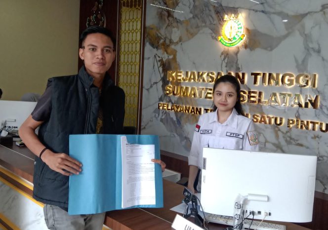
 SCW Laporkan Dugaan KKN di Lingkungan Dinas Kepemudaan dan Olahraga Kabupaten Ogan Komering Ilir, Sumatera Selatan ke Kejati Sumsel