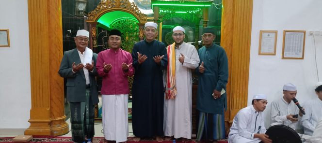 
 Menyambut Tahun Baru Islam 1 Muharram 1448 Hijriah, Masjid Al-Huda menggelar zikir dan doa bersama dan Bazar