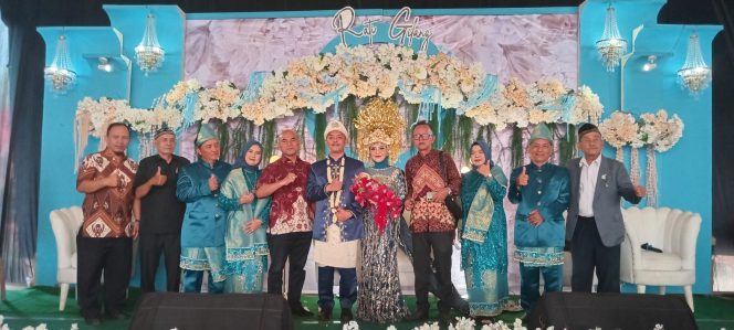 
 Wakil Gubernur Sumsel Cik Ujang Hadiri Resepsi Pernikahan Dwi Rati Mustika Sari (Rati) dan Gilang Gulintang (Gilang)