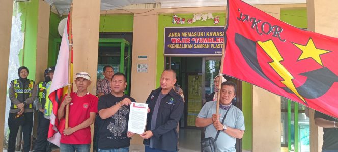 
 JAKOR Sumsel Desak DLHP Provinsi Sumsel Tindak Tegas 34 Perusahaan Sawit yang Diduga Mencemari Lingkungan