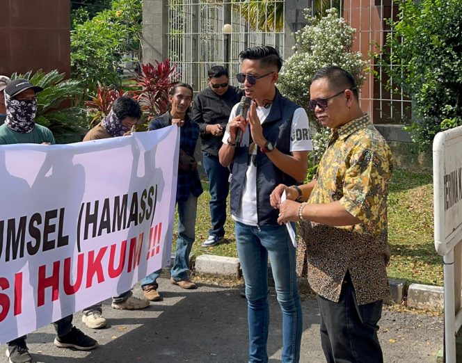 
 Dugaan Jual Beli Jabatan di Pemkab OKI, Rahmat Hidayat : Minta Kejati Sumsel Awasi, Jangan Sampai OTT di Kuansing Terjadi di Kab. OKI 