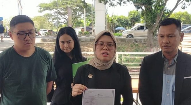
 Diduga Pemilik Yopie Salon, Dilaporkan Atas Dugaan Tipid Penggelapan Mobil Avanza Toyota