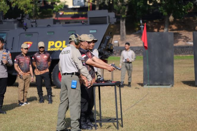 
 Buka Kejuaraan Menembak Kapolda Cup 2026, Kapolda Sumsel Tekankan Soliditas sebagai Kunci Menjaga Kamtibmas