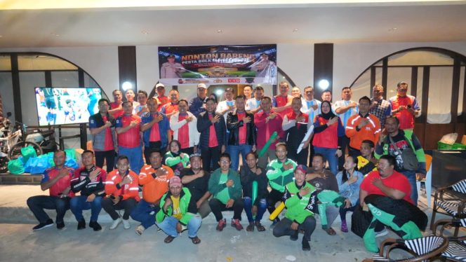 
 Nobar Final Piala Dunia 2026, Wakapolda Sumsel Berbagi Doorprize dan Sembako Usai Spanyol Raih Gelar Juara Dunia