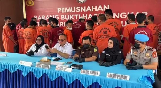 
 Tekan Peredaran Gelap Narkoba, Polda Sumsel Amankan 27 Tersangka dari 20 Kasus Selama Juli 2026