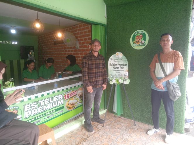 
 Kuliner Legendaris Es Teler Mama Faiz Kini Resmi Membuka Cabang Ke-3 di Kawasan Kedaung Palembang