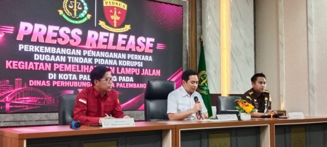 
 Kejari Palembang Periksa 69 Saksi Kasus Dugaan Korupsi Lampu Jalan, Delapan Anggota DPRD Sudah Dimintai Keterangan