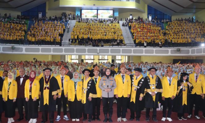 
 Kapolres Ogan Ilir Hadiri Pembukaan PKKMB UNSRI, 10.298 Mahasiswa Baru Ikuti Kegiatan dengan Aman