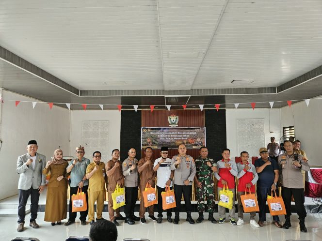 
 Cegah Karhutla Sejak Dini, Kapolres Muara Enim Ajak Seluruh Elemen Bersatu Hadapi Ancaman Kebakaran