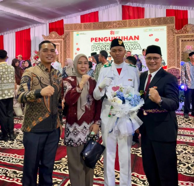 
 Jejak Pengabdian Sang Ayah Menginspirasi Rafa Jalankan Tugas sebagai Pasukan 17 Paskibraka