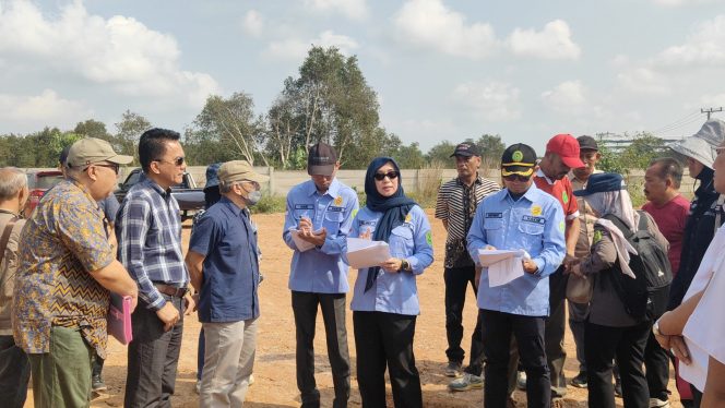 
 Sidang Lapangan Sengketa Lahan, Ilyas Harny Tunjukkan Titik Tanah, BPN Benarkan Lokasinya