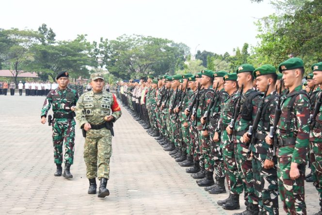 
 Danrem 044/Gapo Pimpin Langsung Gelar Pasukan Pengamanan Kunker Presiden RI