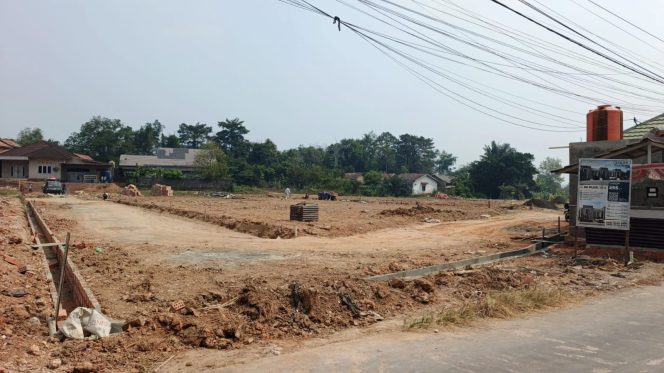 
 Izin Perumahan Olive Gardenia Masih Berproses, Lahan Sudah Ditimbun dan Parit Dibangun, Aktivis Pertanyakan Dasar Persetujuan