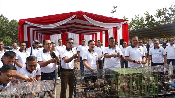 
 Danrem 044/Gapo Hadiri Kicau Mania Piala Pangdam II/Swj, Perkuat Kebersamaan TNI dan Masyarakat