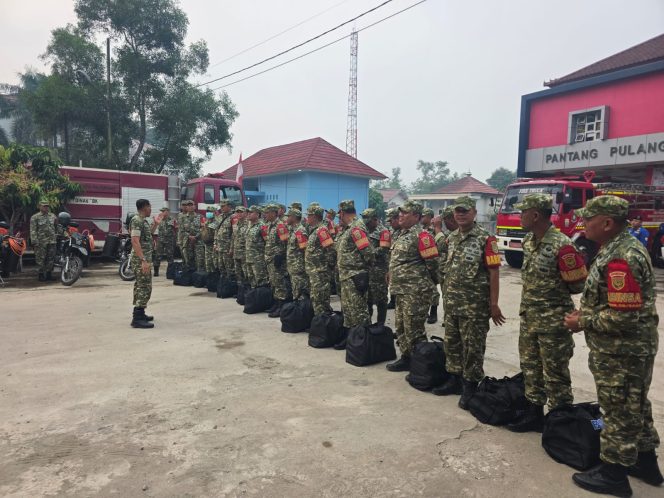 
 Kodim 0418/Palembang Siagakan Personel dan Armada Karhutla Dukung Kunker Menkopolkam