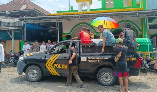 
 Polda Sumsel Dorong Pelayanan Humanis, Kendaraan Patroli Polsek Muara Pinang Difungsikan Antar Jenazah