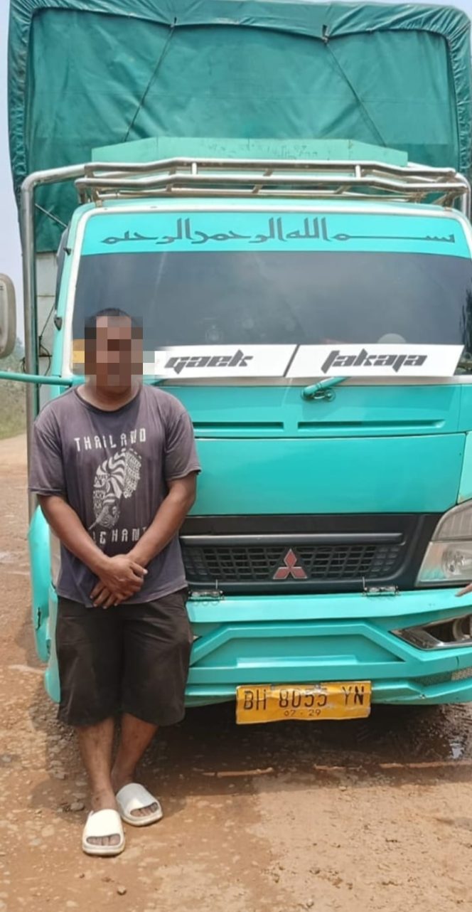 
 Polsek Batanghari Leko Gagalkan Angkutan 11 Ribu Liter Diduga Solar Cong Ilegal ke Jambi