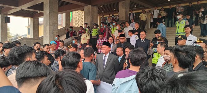 
 Barisan Perlawanan Rakyat Sumsel Gelar Aksi di DPRD, Soroti Pembahasan Perubahan APBD 2026