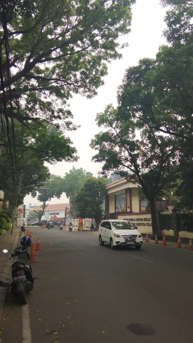 
 Kota Palembang Lembali Diselimuti Kabut Asap Tebal Dengan Kualitas Udara Yang Memburuk Hingga Mencapai Kategori Berbahaya, Wako Ratu Dewa Himbau Warga Pakai Masker Kalau Keluar Rumah