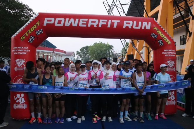 
 Antusias Masyarakat Muara Enim Ikuti Polres Muara Enim Fun Run, 1.066 Peserta Ramaikan Lintasan