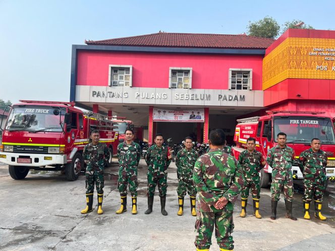 
 Satgas Karhutla Kodim 0418 Palembang Apel Pagi dan Ganti Shift di Posko Kertapati