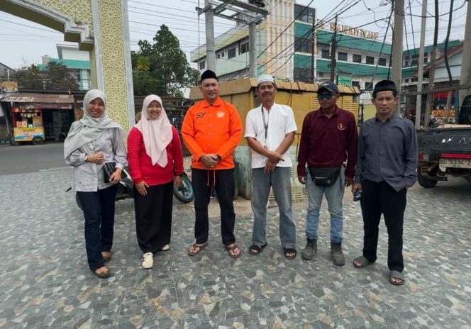 
 PDK Kosgoro 1957 Palembang Bantu Pemindahan Trafo di Masjid KH. Balqi, Banten, 16 Ulu Palembang, Hindari Bahaya Listrik